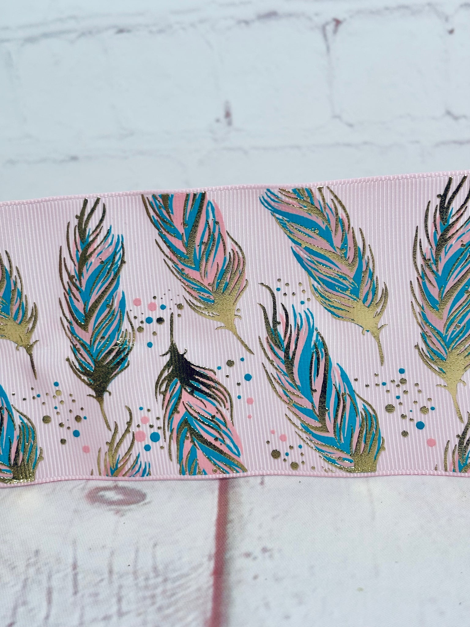 Feathers on Light Pink