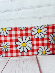 Red plaid with Daisies
