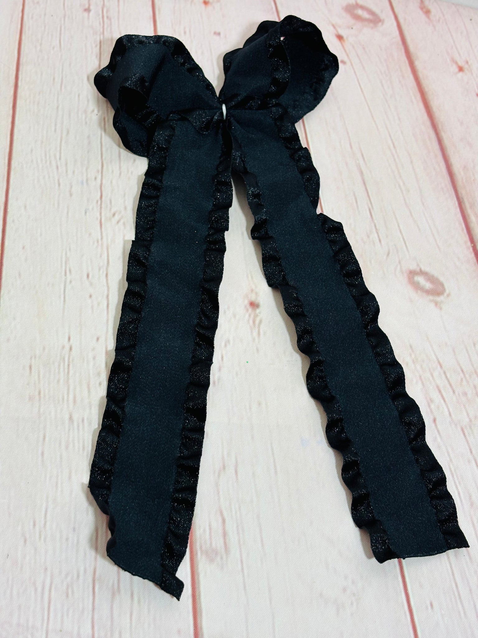 Black ruffle Macon bow