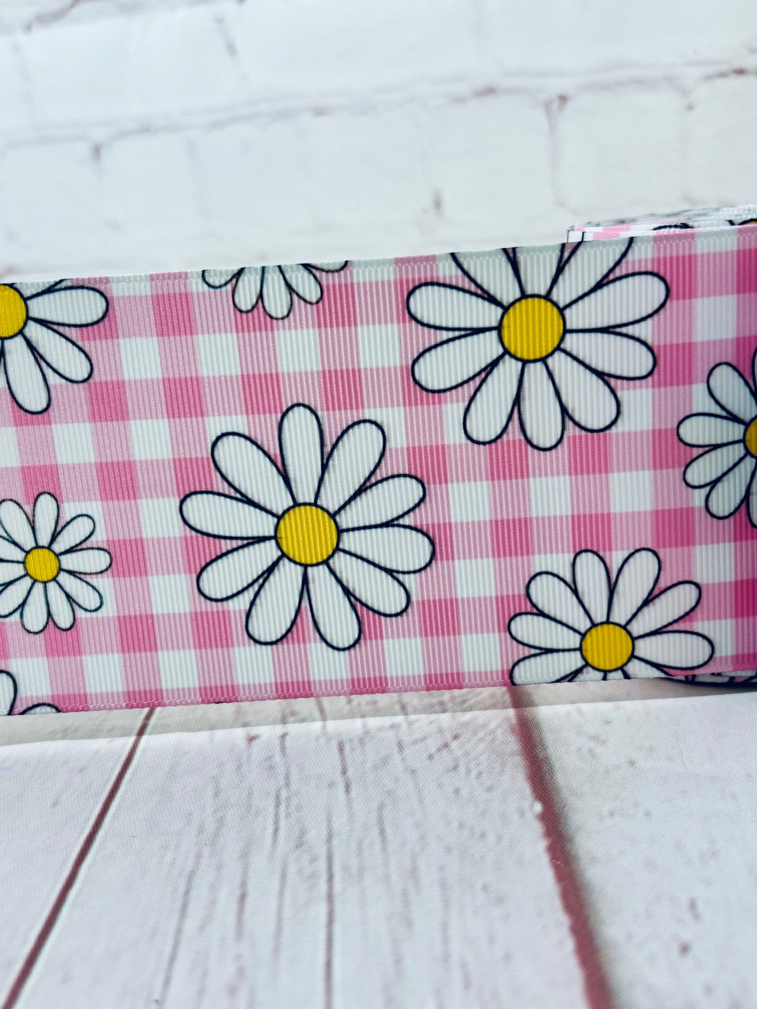 Pink plaid with Daisies