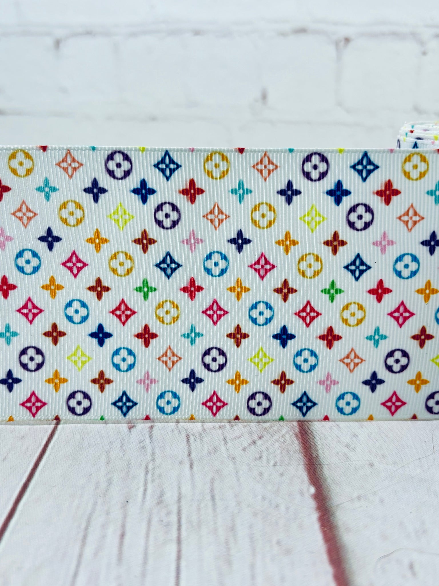 Colorful LV