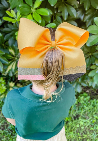 Pencil cheer bow
