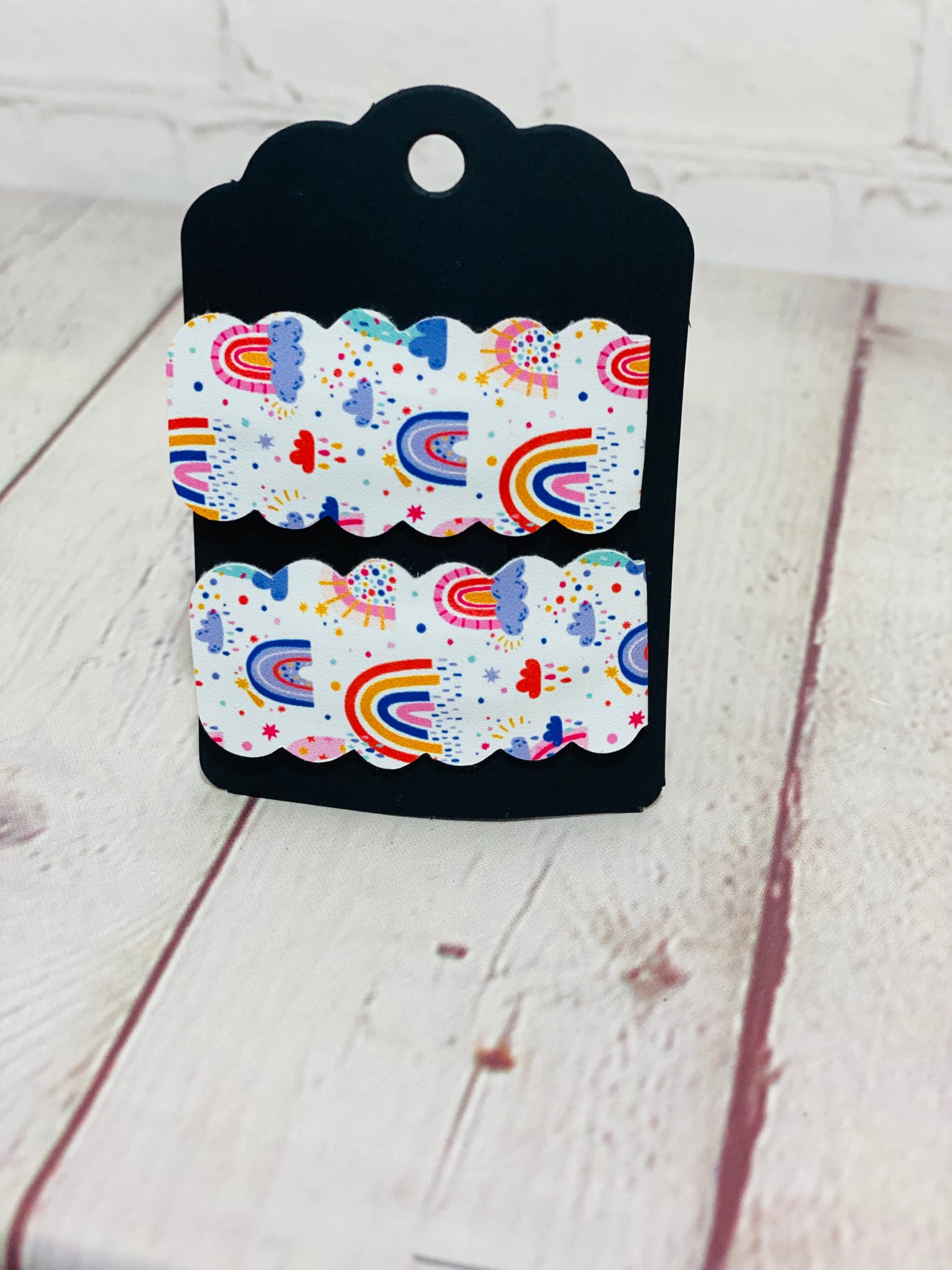 White rainbow snap clips