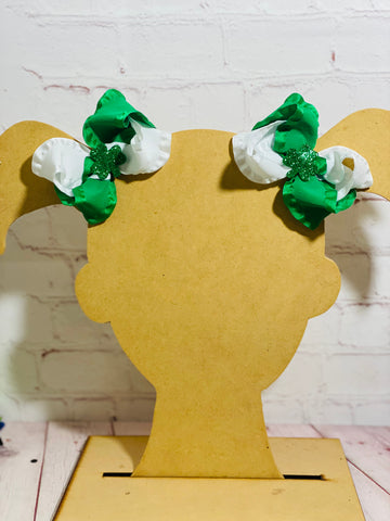 Clover ruffle piggies