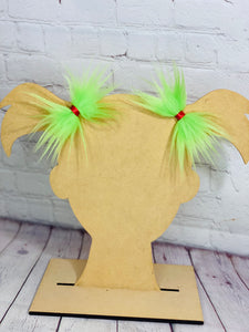 Green one fur piggies